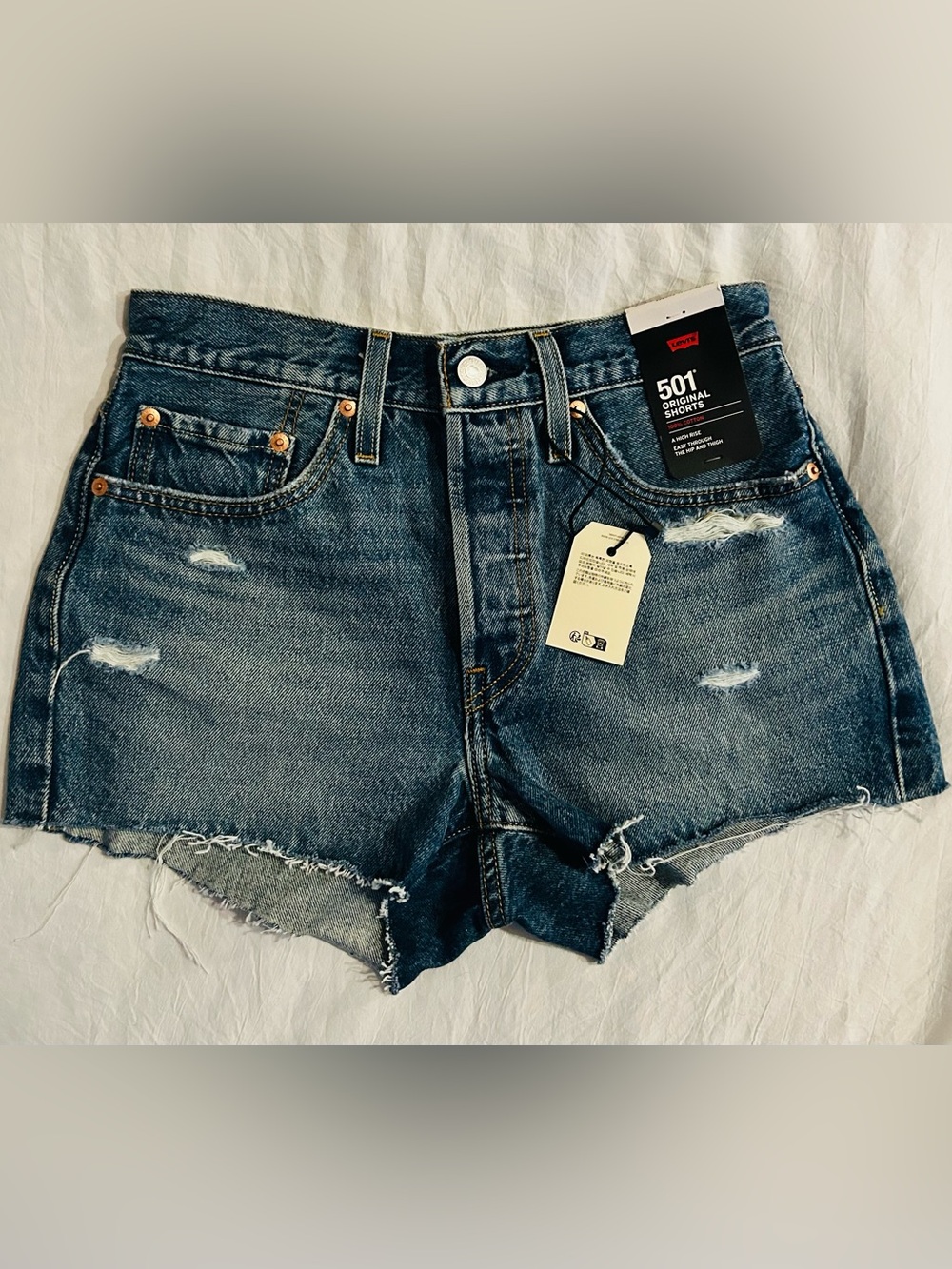 NWT Levi's 501 Distressed Denim Shorts in Dark Blue